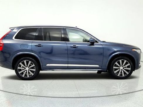 Used 2024 Volvo XC90 B5 Core AWD/4WD image 10