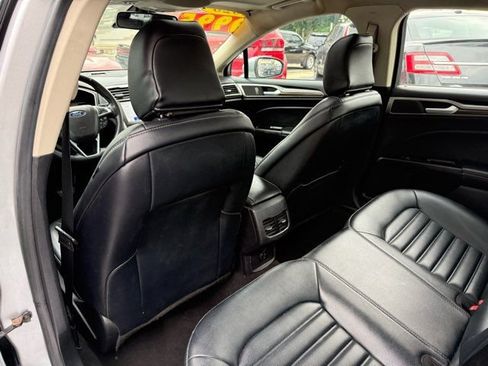 Used 2020 Ford Fusion SEL FWD image 10