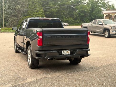 Used 2020 Chevrolet Silverado 1500 Custom w/ Custom Value Package AWD/4WD image 6