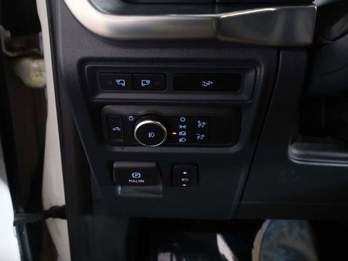 Used 2022 Ford F150 Lariat image 37