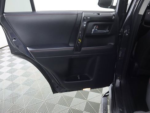Used 2024 Toyota 4Runner TRD Off-Road Premium image 26