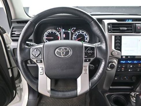 Used 2023 Toyota 4Runner Limited AWD/4WD image 8