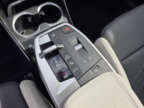 New 2026 BMW X1 xDrive28i AWD/4WD image 15