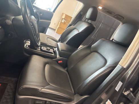 Used 2023 Nissan Armada SV image 28