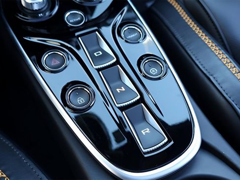 Used 2023 McLaren GT image 23