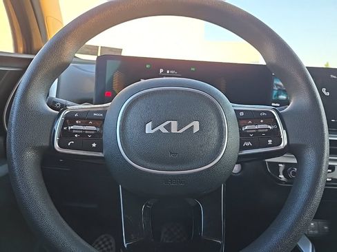 Certified 2024 Kia Sorento LX FWD image 14