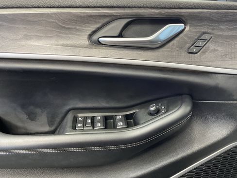 Certified 2021 Jeep Grand Cherokee L Limited image 12