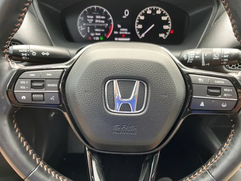 Certified 2025 Honda HR-V Sport image 31