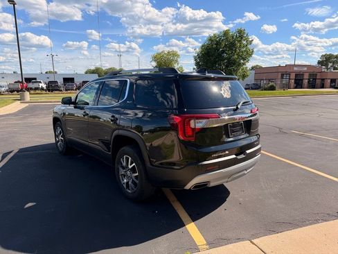 Used 2023 GMC Acadia SLT AWD/4WD image 6