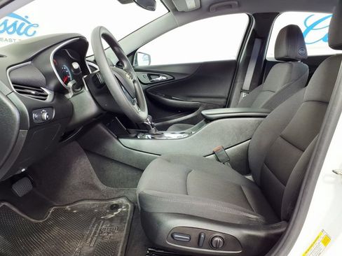 Used 2024 Chevrolet Malibu LS w/ Driver Confidence Package FWD image 8