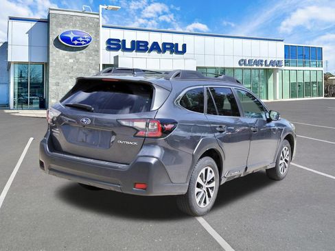 Used 2024 Subaru Outback Premium AWD/4WD image 6