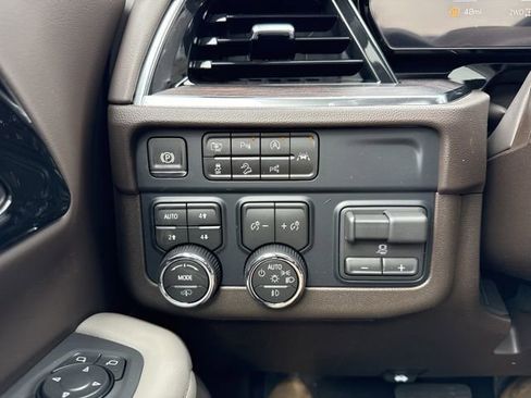 New 2026 Chevrolet Suburban Z71 w/ Z71 Off-Road Package AWD/4WD image 22