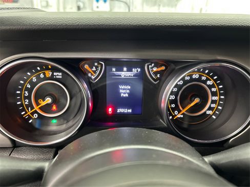 Used 2023 Jeep Gladiator Sport image 14