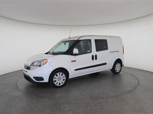 Used 2019 RAM ProMaster City Tradesman SLT image 4