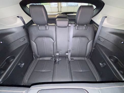 Used 2025 MAZDA CX-90 3.3 Turbo w/ Preferred Package AWD/4WD image 31