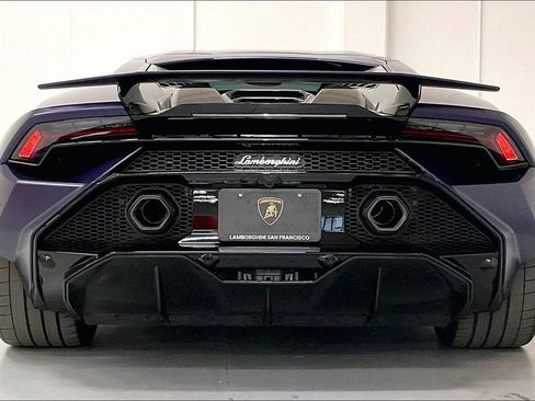 Used 2024 Lamborghini Huracan Tecnica image 5