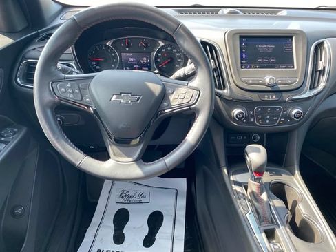 Used 2022 Chevrolet Equinox RS w/ LPO, Cargo Package FWD image 7