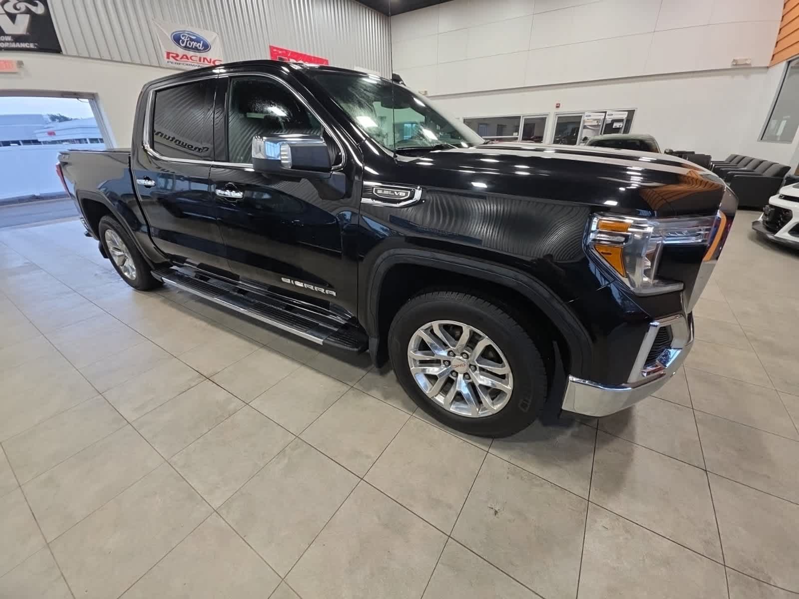 Used 2019 GMC Sierra 1500 SLT w/ SLT Premium Plus Package AWD/4WD image 4