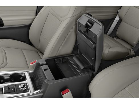 Used 2023 Ford Explorer Platinum w/ Technology Package AWD/4WD image 9
