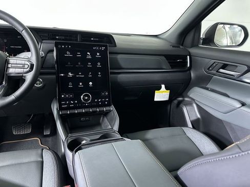 New 2026 GMC Terrain AT4 w/ Convenience Package III AWD/4WD image 36