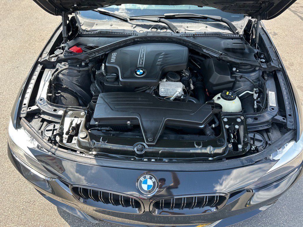 Used 2015 BMW 328i xDrive Sedan AWD/4WD image 11