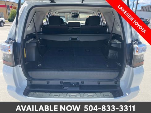 Certified 2023 Toyota 4Runner SR5 AWD/4WD image 21