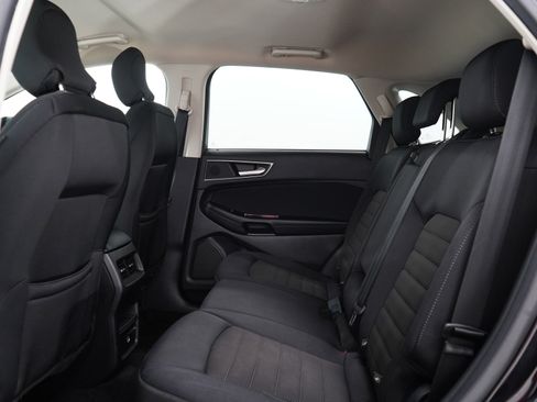 Used 2018 Ford Edge SEL w/ Class II Trailer Tow Package AWD/4WD image 17