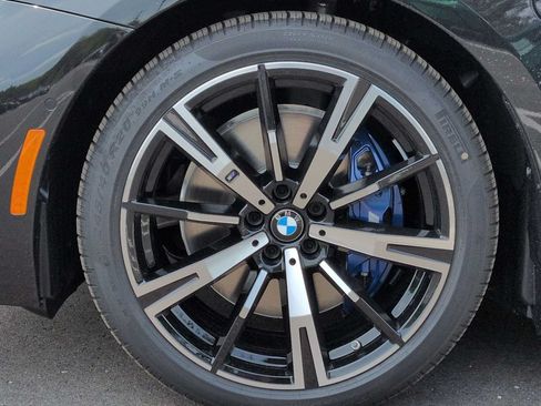 Used 2027 BMW 550e xDrive AWD/4WD image 14