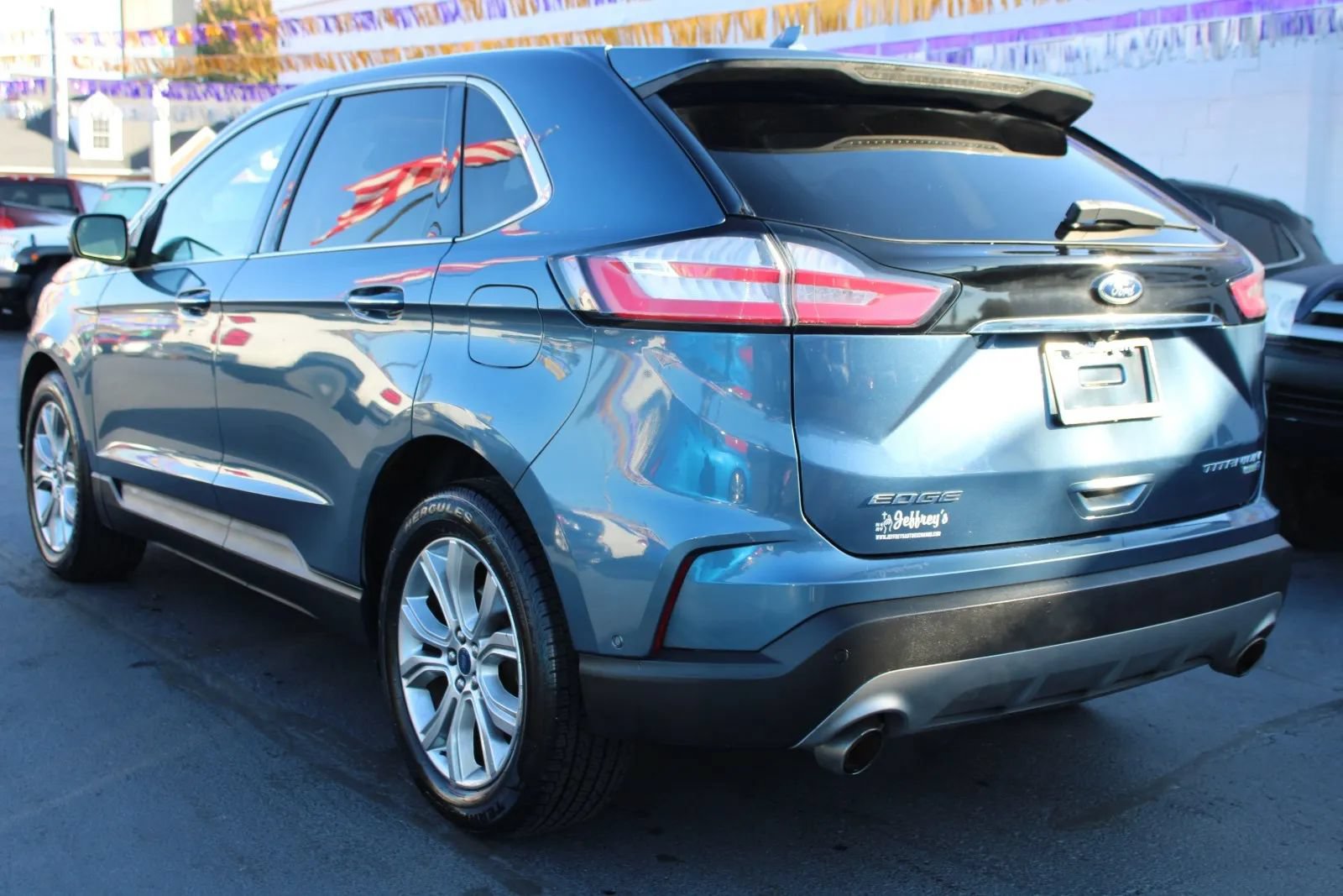 Used 2019 Ford Edge Titanium w/ Equipment Group 301A AWD/4WD image 2
