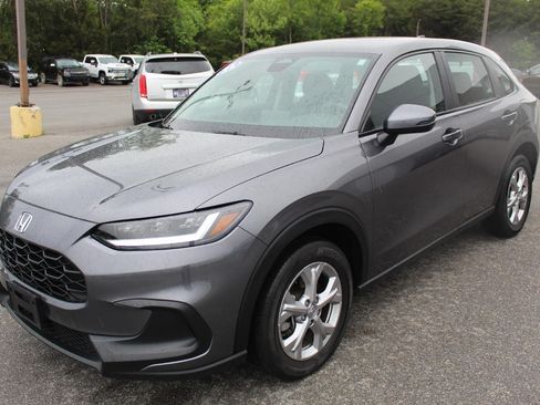 Used 2025 Honda HR-V LX image 3