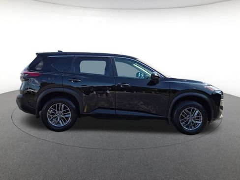 Used 2023 Nissan Rogue S AWD/4WD image 4