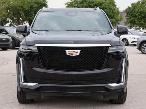 Used 2023 Cadillac Escalade ESV Premium Luxury AWD/4WD image 2