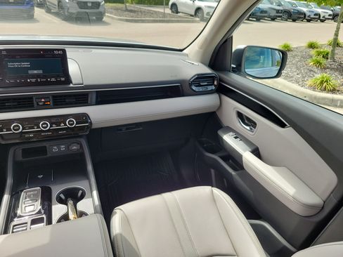 Used 2025 Honda Pilot EX-L image 21