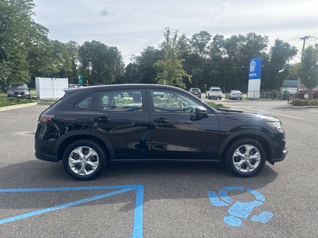 Certified 2023 Honda HR-V LX image 9