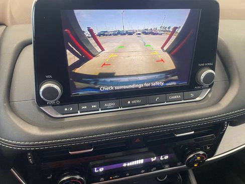Certified 2023 Nissan Rogue SV w/ SV Premium Package FWD image 8