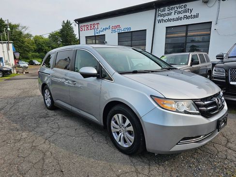 Used 2017 Honda Odyssey EX image 1