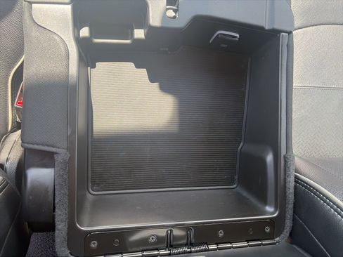 Used 2024 RAM 2500 Laramie w/ Safety Group image 24