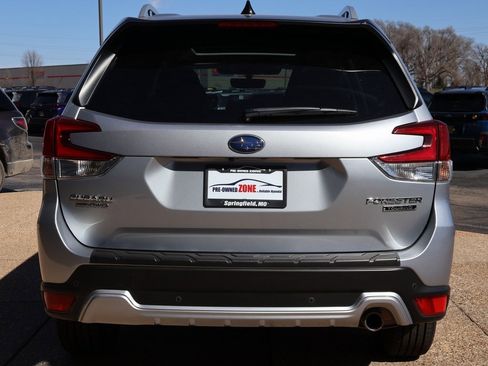 Used 2024 Subaru Forester Touring w/ Convenience Package image 5