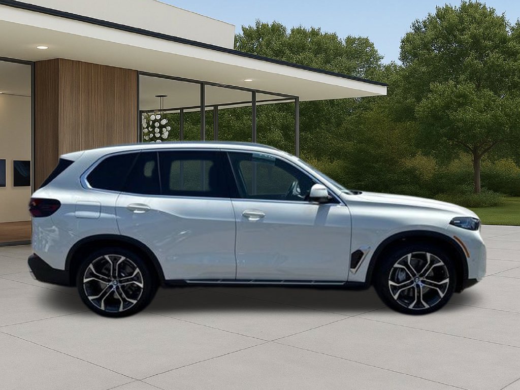 Used 2026 BMW X5 xDrive50e w/ Premium Package AWD/4WD image 7