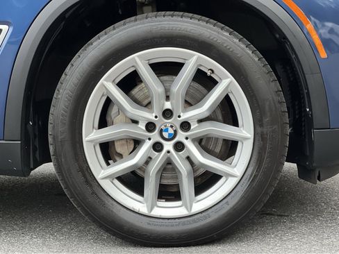 Used 2022 BMW X5 xDrive40i w/ Parking Assistance Package image 10