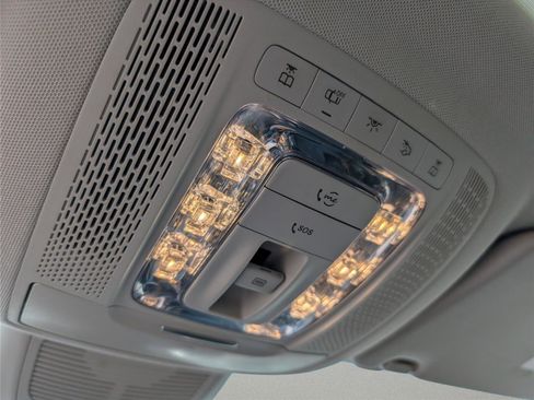 Used 2020 Mercedes-Benz GLS 450 4MATIC image 23