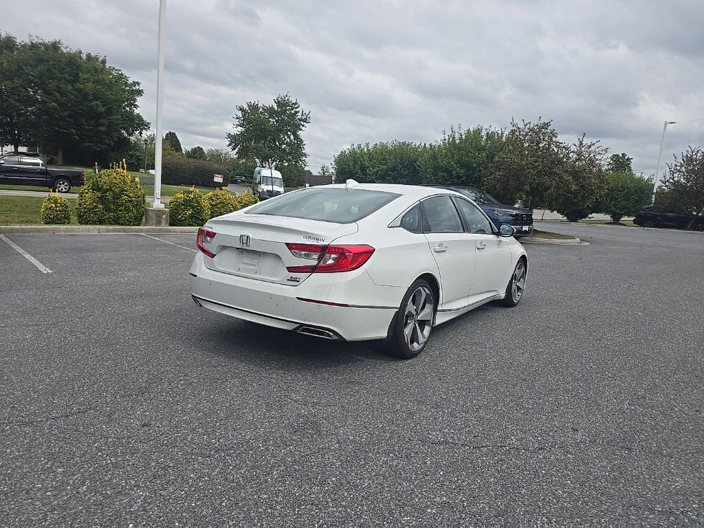 Used 2019 Honda Accord Touring image 8