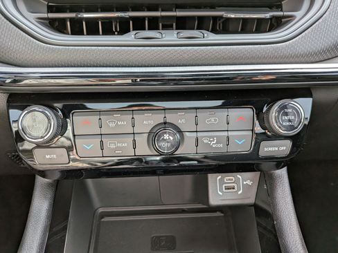 New 2026 Jeep Compass Trailhawk w/ Sun, Sound & Navigation Group image 20