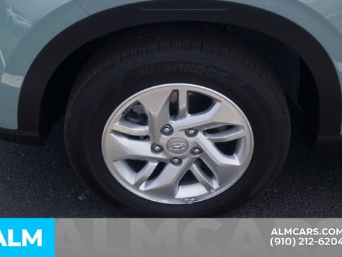 Certified 2026 Hyundai Venue SE image 13