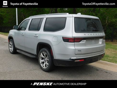 Used 2022 Jeep Wagoneer Series II image 3