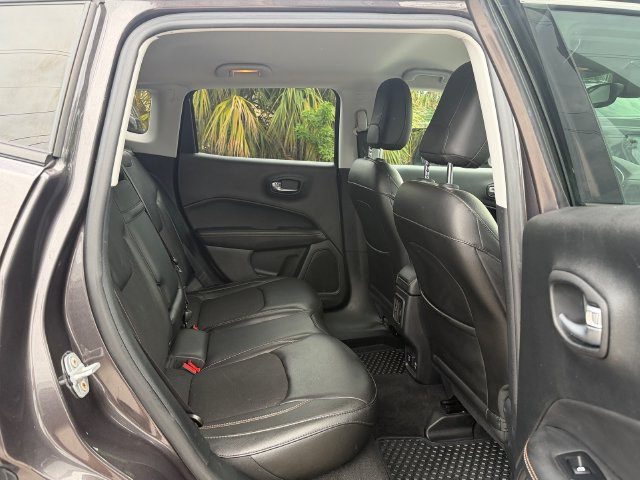 Used 2018 Jeep Compass Latitude w/ Popular Equipment Group FWD image 15