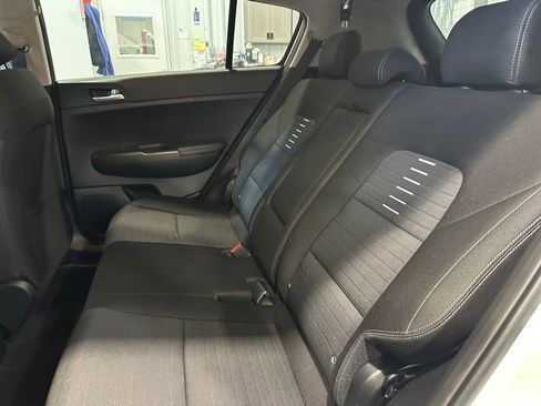 Used 2018 Kia Sportage LX w/ LX Technology Package FWD image 25