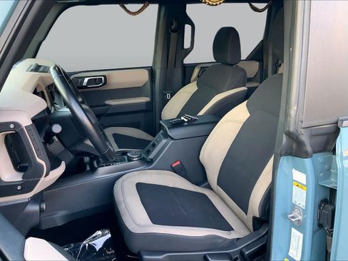 Used 2022 Ford Bronco Big Bend w/ Sasquatch Package AWD/4WD image 8