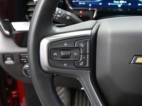 Used 2023 Chevrolet Silverado 1500 LT AWD/4WD image 30