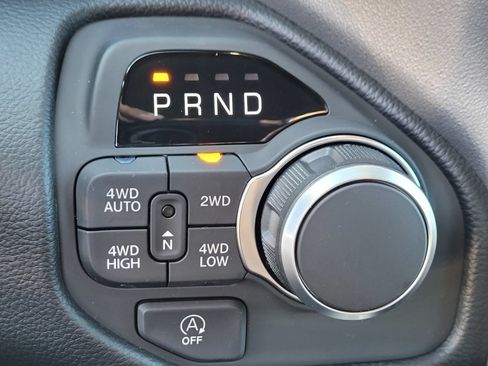 New 2026 RAM 1500 Big Horn AWD/4WD image 18